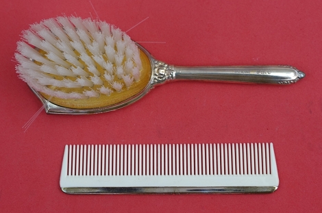 Baby Comb and Brush Set Comb wt.23ozt 4 1/2